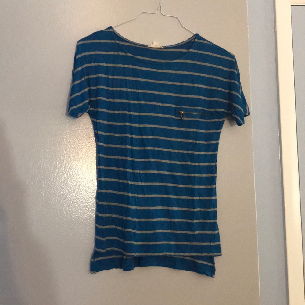 📌SOLD - Blue and gray striped short sleeve top